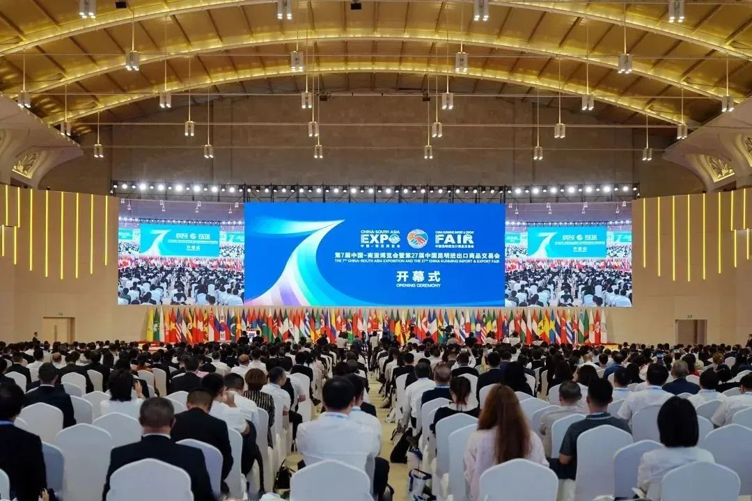 驚艷亮相南博會 | 利亞德打造視覺盛宴