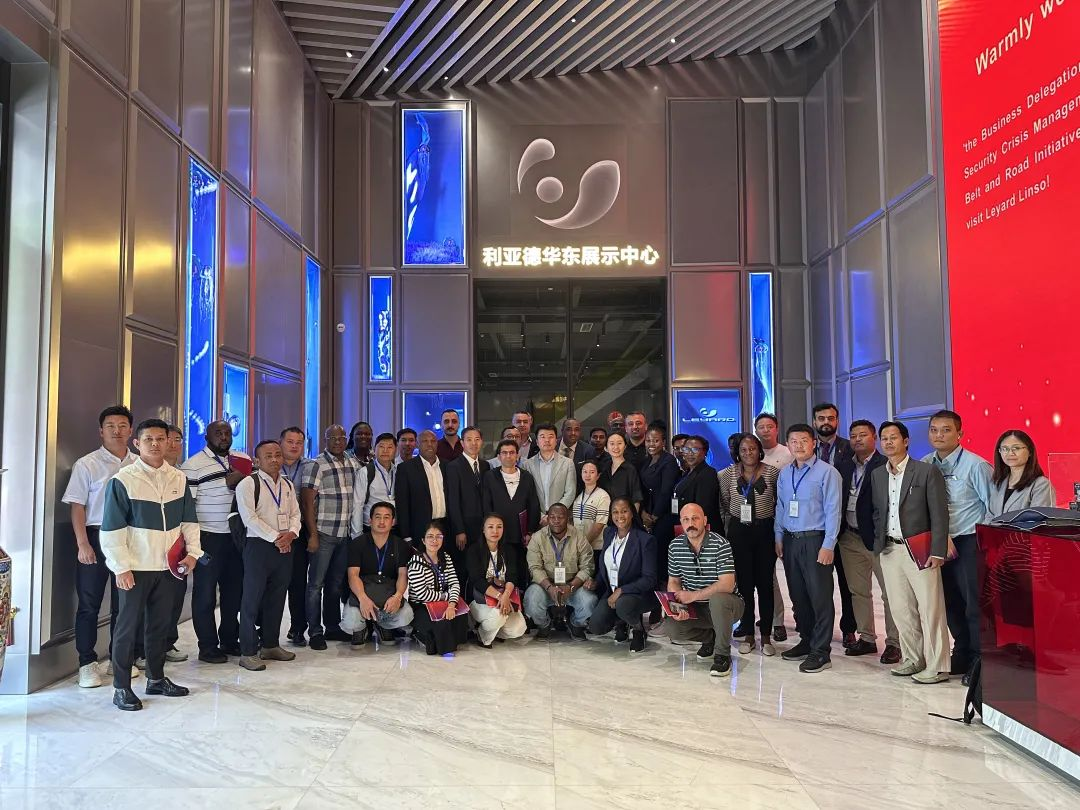 “一帶一路”八國航空安保與危機管理商務考察團到訪利亞德·藍碩，共探國際合作新機遇